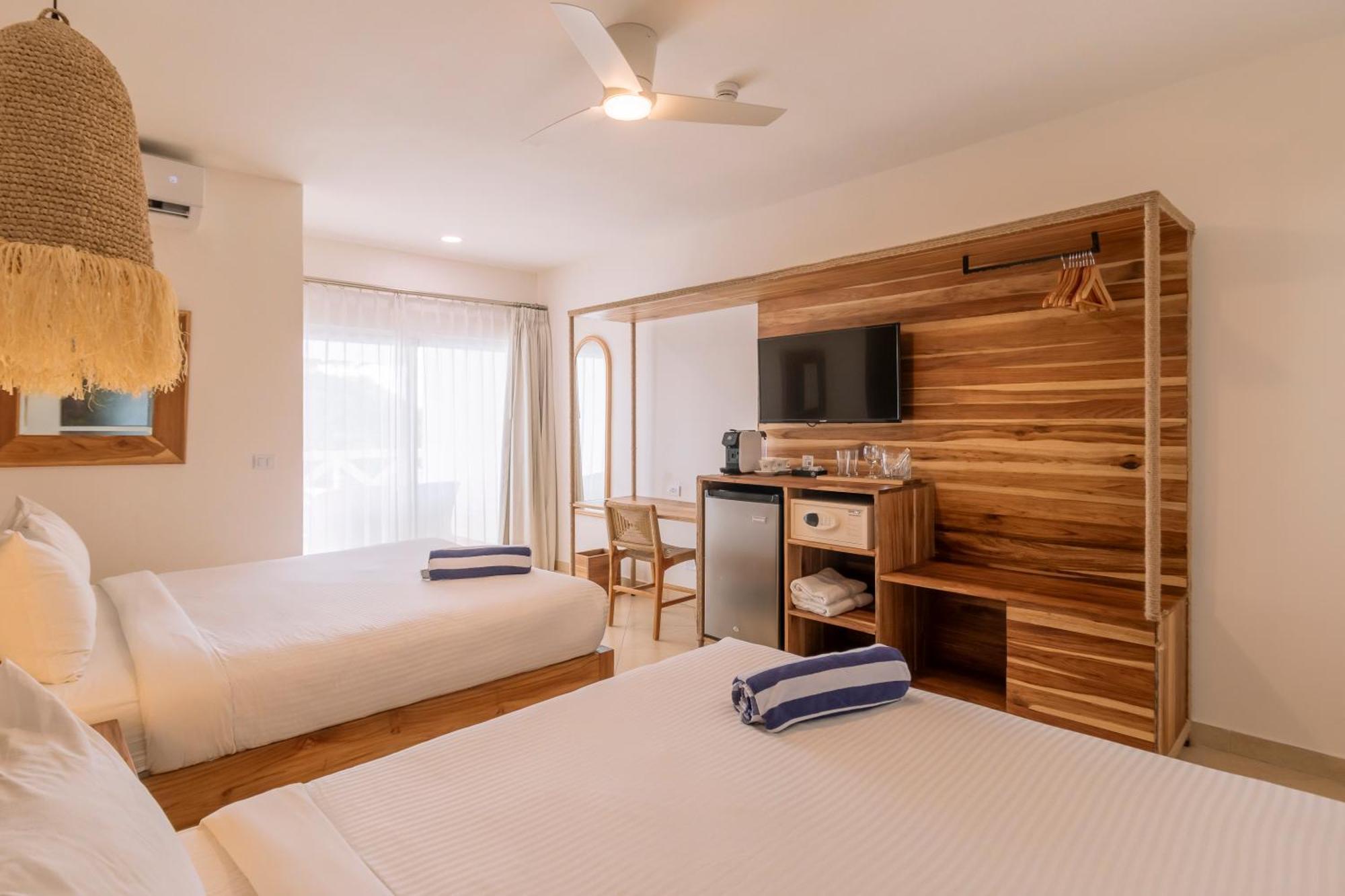 Hotel Santa Teresa By The Beach Playa Santa Teresa  ภายนอก รูปภาพ